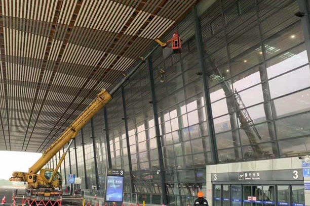 九湖镇玻璃幕墙维护和保养